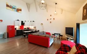 Superbe appartement type loft en duplex rue Buat